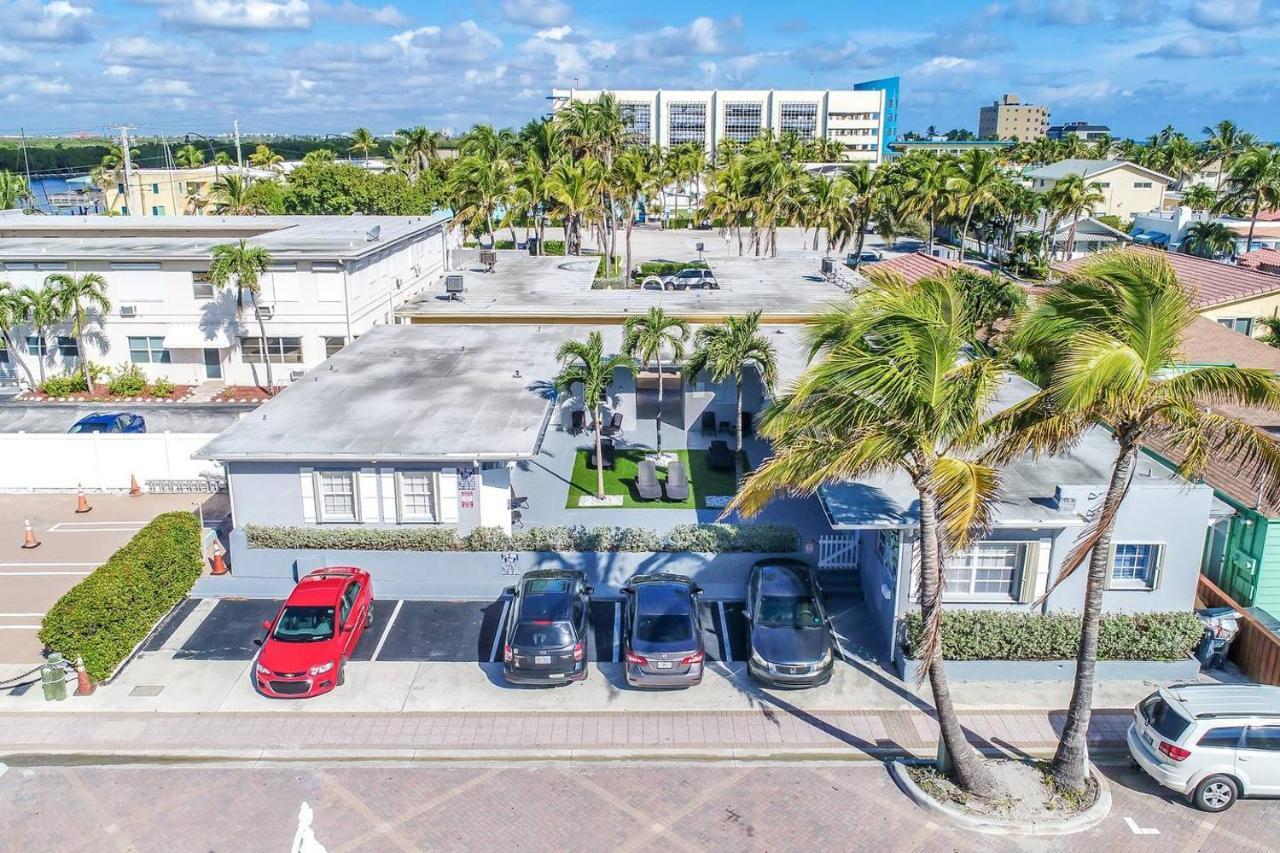 Newly Renovated 1 Bedroom Apt Designer Unit # 3 Hollywood Exterior photo